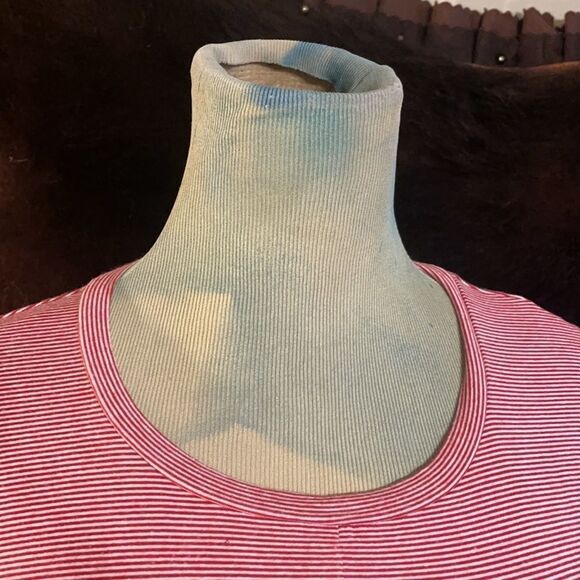 Athleta top M (3361) - Picture 2 of 8